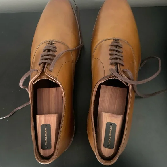 Allen Edmonds Tan Leather Men display picture 2